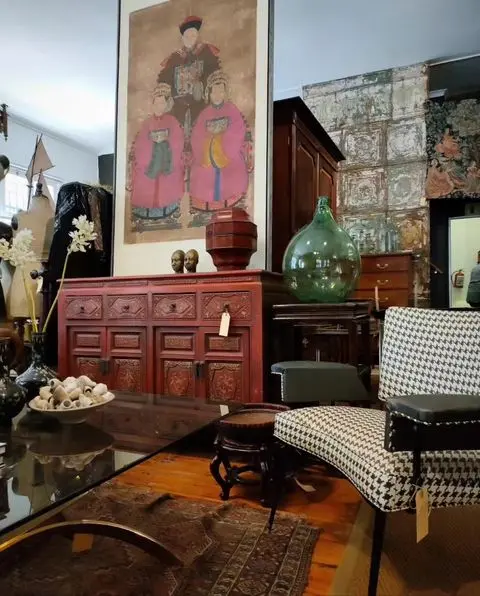 Chinese Vintage Credenza