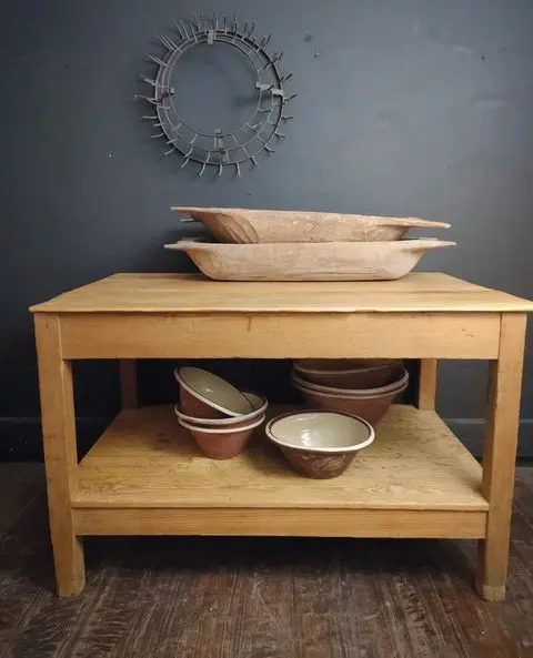 Baker’s Table with Pot Board Shelf on the Base