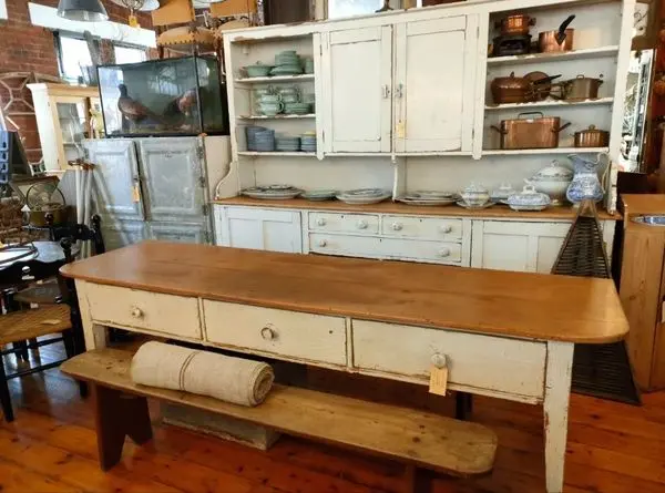 Wooden Kitchen Unit and Island with Drawers