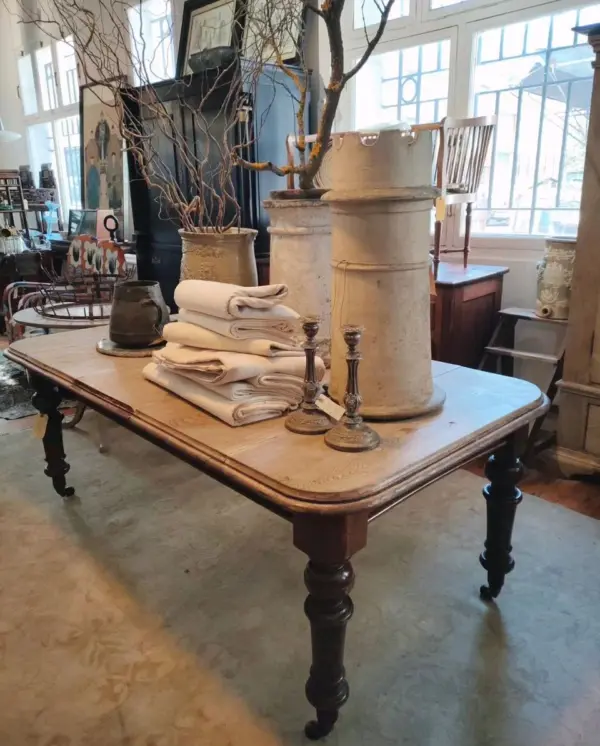 8-Seater Oak Dining Table