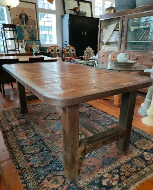 Industrial Sorting Table