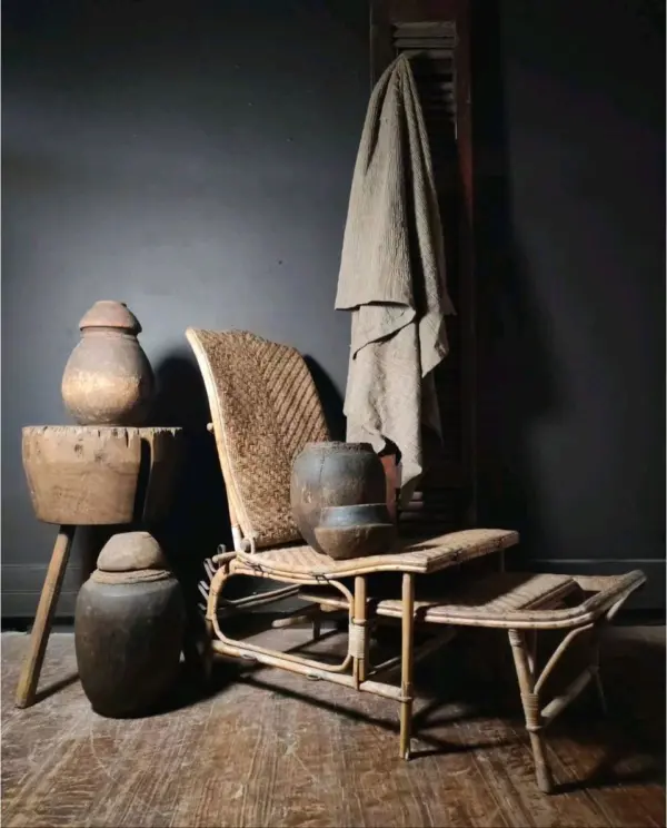 Rustic French Woven Ratan Lounger
