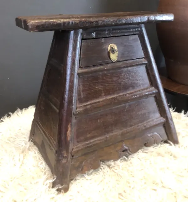 Chinese Tapered Barber’s Stool