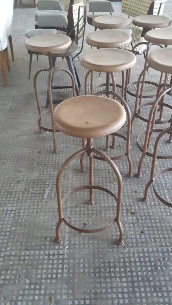 Buenos Aires Mid-Century Metal Legged Chair