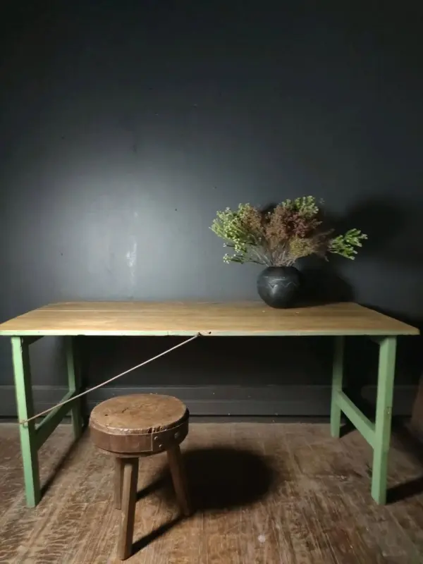 Artists Worktop / Traditional Market Table