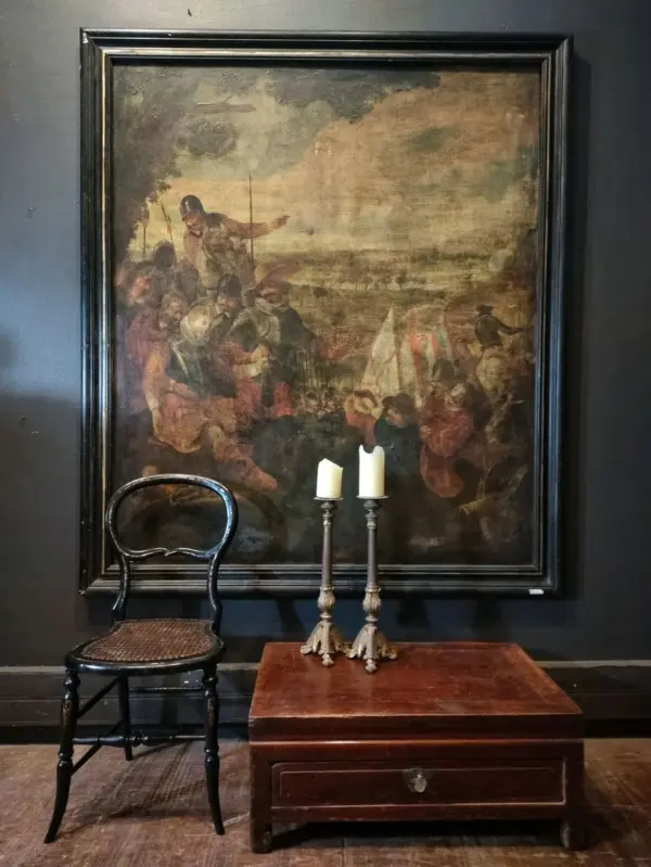 Print On Canvas and Oriental Side Table With Drawer