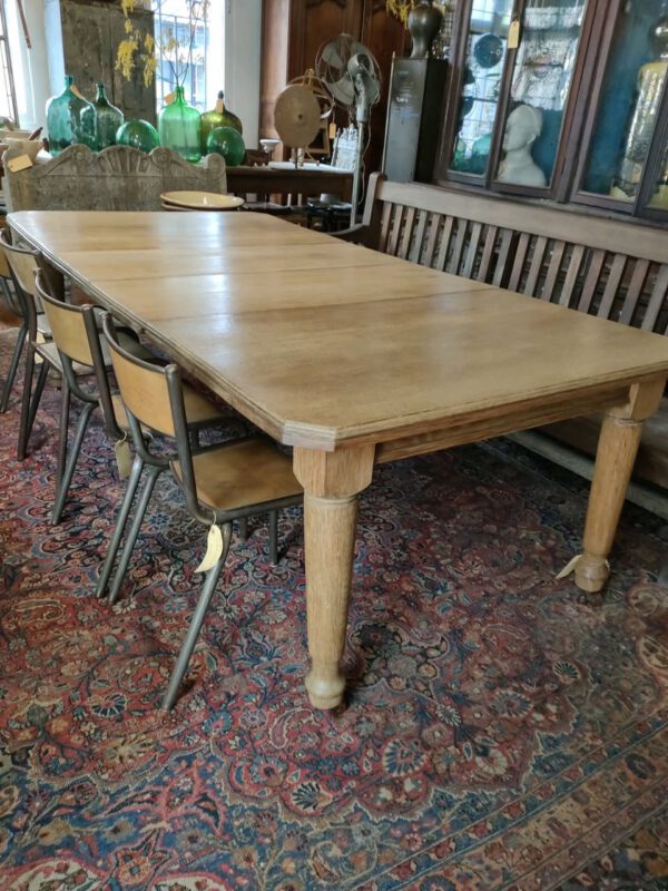 Extendable 10-Seater Blonde Oak Table