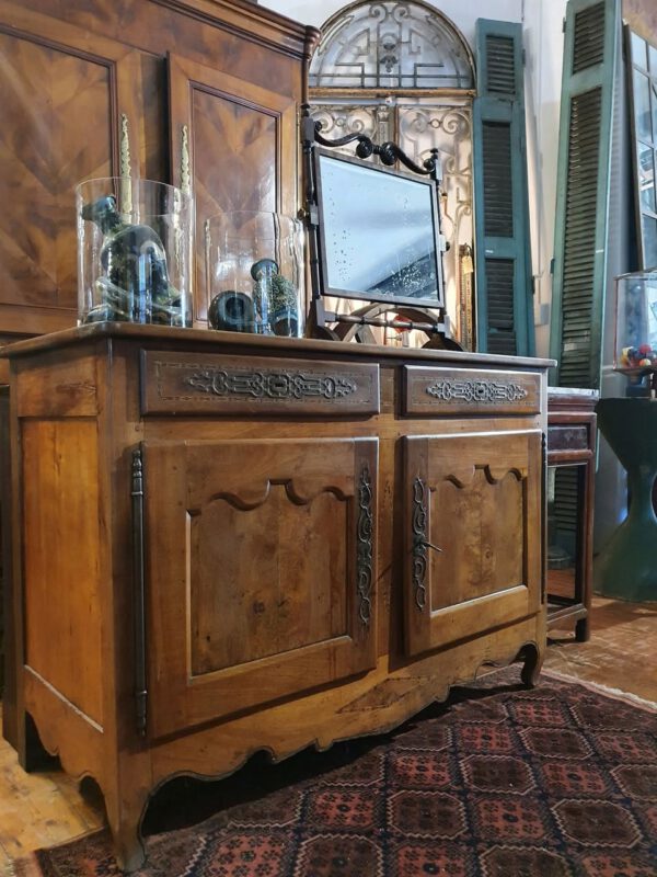 Early 19th Century 2-Door 2-Drawer Buffet