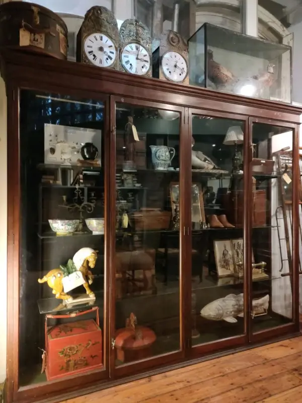 Mahogany 4-Door Display Cabinet