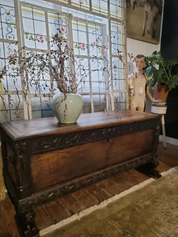 17th Century Spanish Colonial Kist