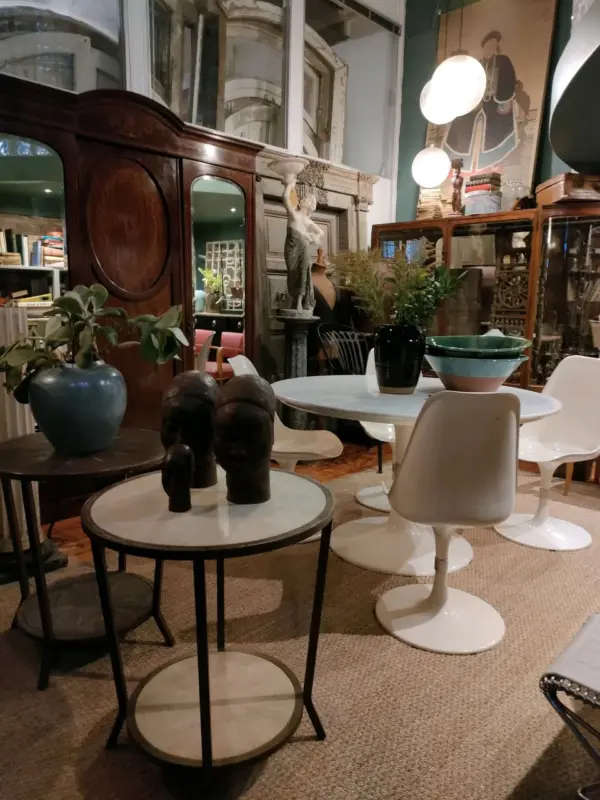 Eero Saarinen-Style Tulip Dining Set