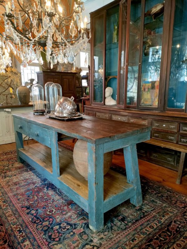 2-Drawer Workbench With Shelf